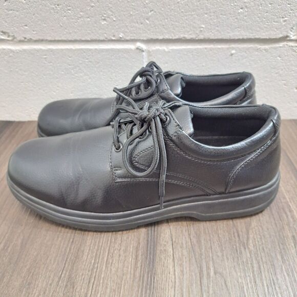 DS SLIP & OIL RESISTANT NON MARK BLACK MEMORY FOAM CASUAL SHOES MENS SIZE 10.5M - Picture 1 of 9